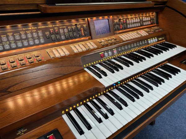 Lowrey Holiday Classic Deluxe - Image 5