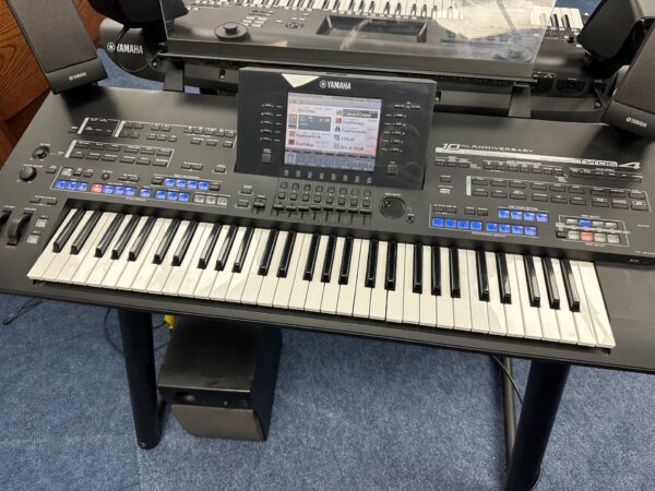 Yamaha Tyros 4 Anniversary Edition