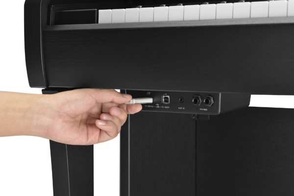 New Yamaha Clavinova CLP845 - Image 8