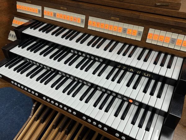 Johannus Opus 30 Classical Organ - Image 2