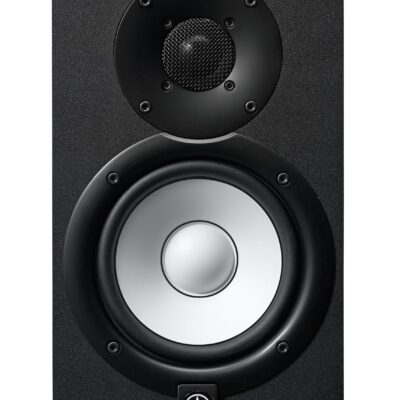 New Yamaha HS5 powered speaker