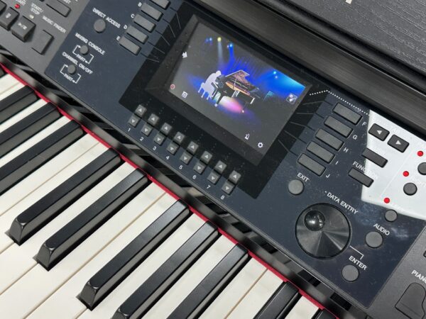 Yamaha Clavinova CVP701B - Image 3
