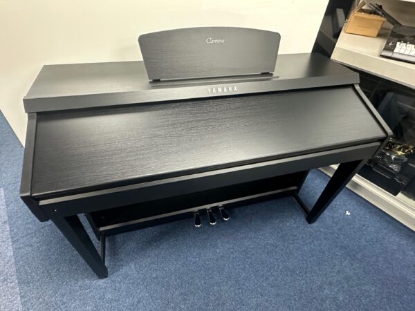 Yamaha Clavinova CVP701B - Image 5