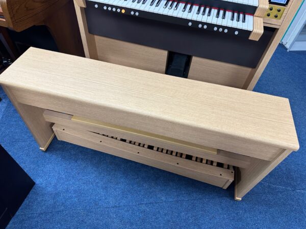 Roland C330 Classical Organ - Image 9