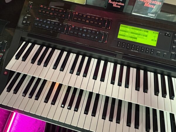 Yamaha Electone ELX1i - Image 7