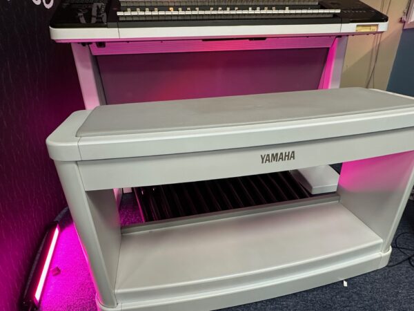 Yamaha Electone ELX1i - Image 5