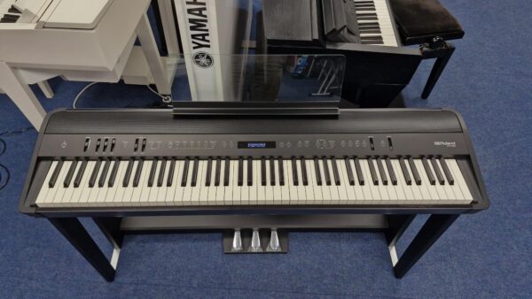Roland FP-90 Digital Piano