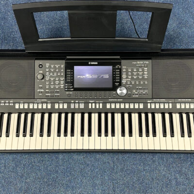 Yamaha PSR S975