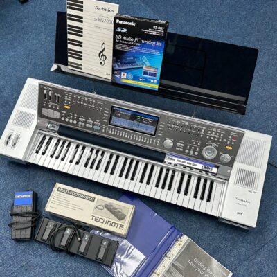 Technics KN7000 inc. accessories