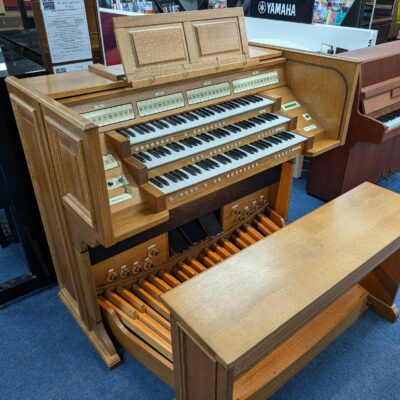 Makin Organs Westmorland 41